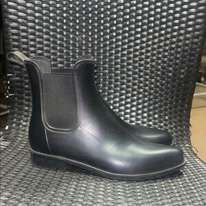 Men's Black Chelsea Rain Boots - Sleek Waterproof Ankle Boots